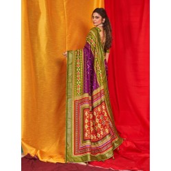 Women's Embroidery Saree With Unstitched Blouse