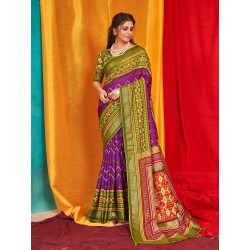 Women's Embroidery Saree With Unstitched Blouse